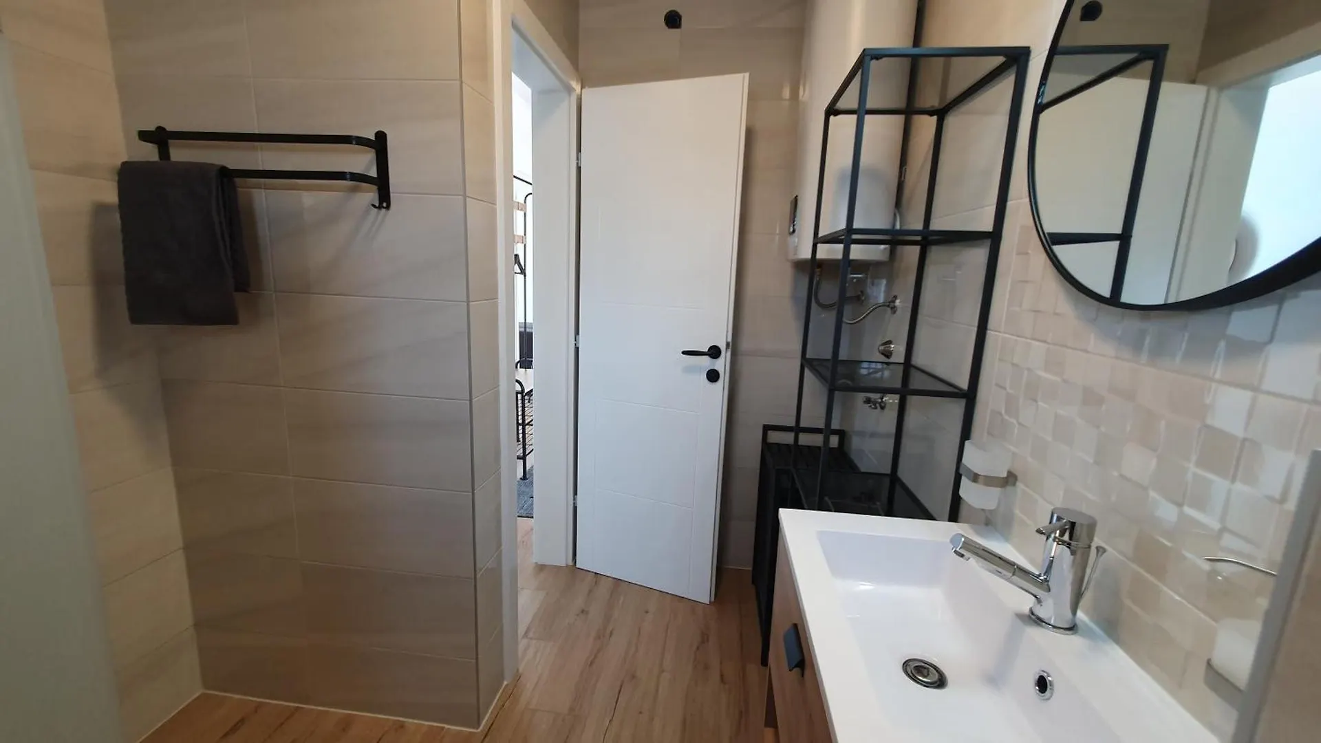 Guesthouse Mons Kastela Apartment