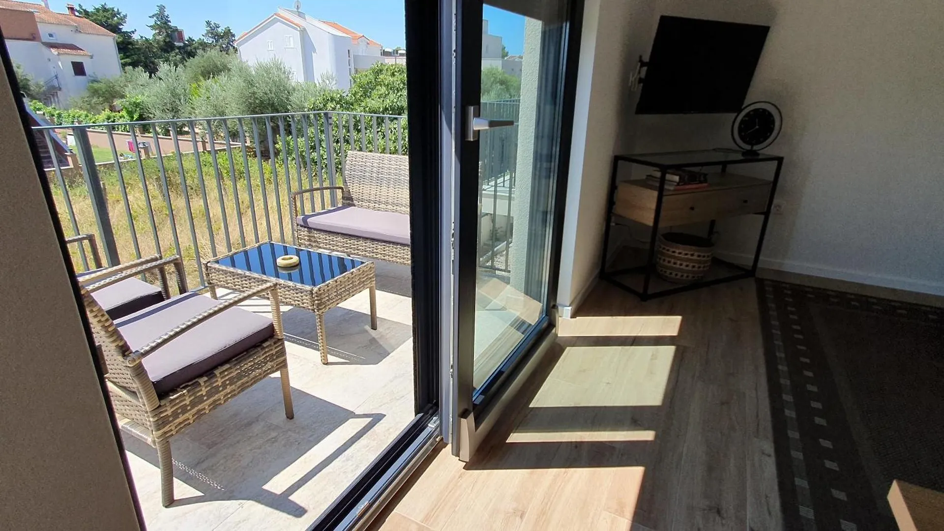 Apartment Guesthouse Mons Kastela